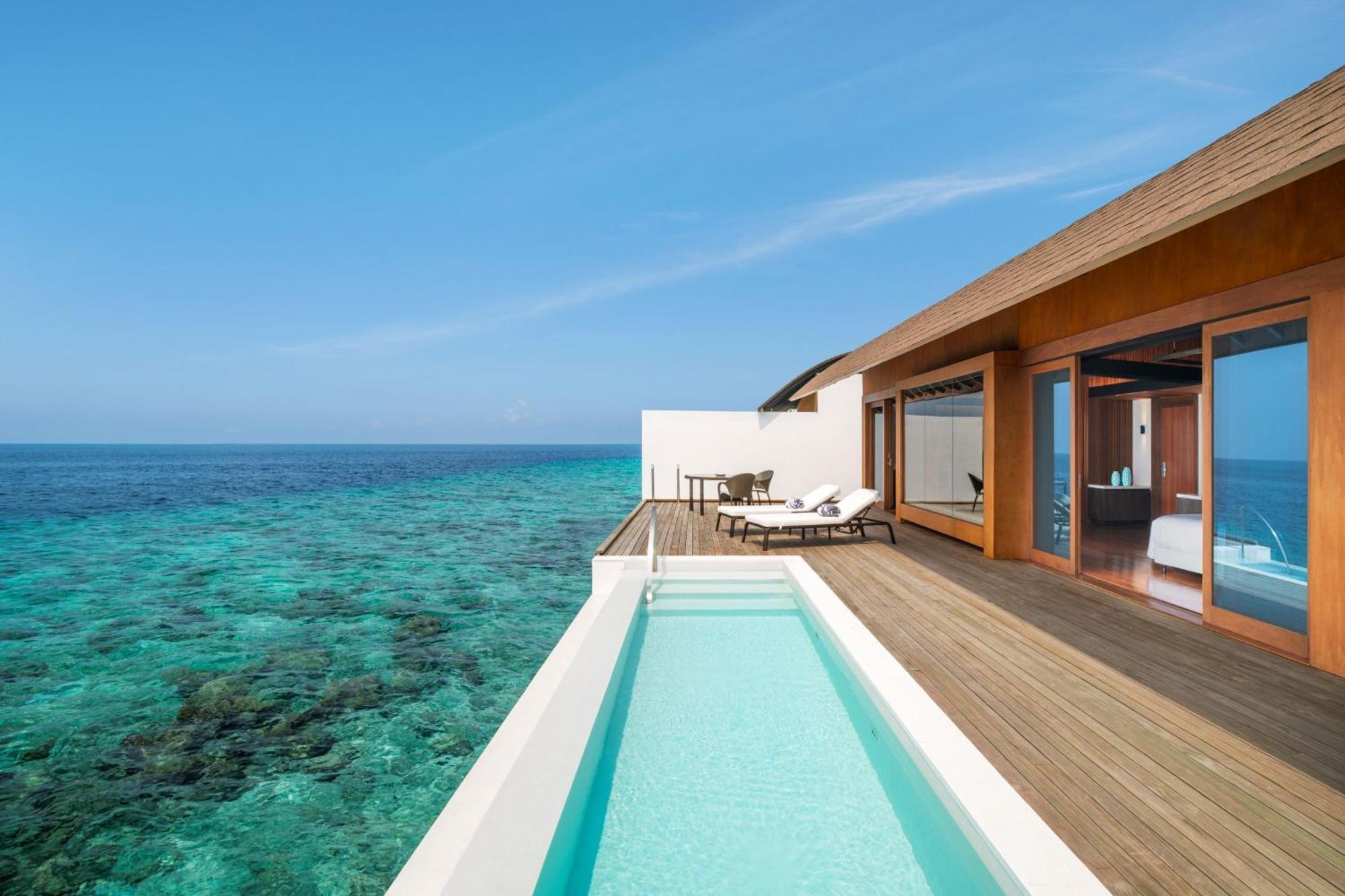 Villa Sobre a Água com Acesso à Piscina e 1 Cama King-size